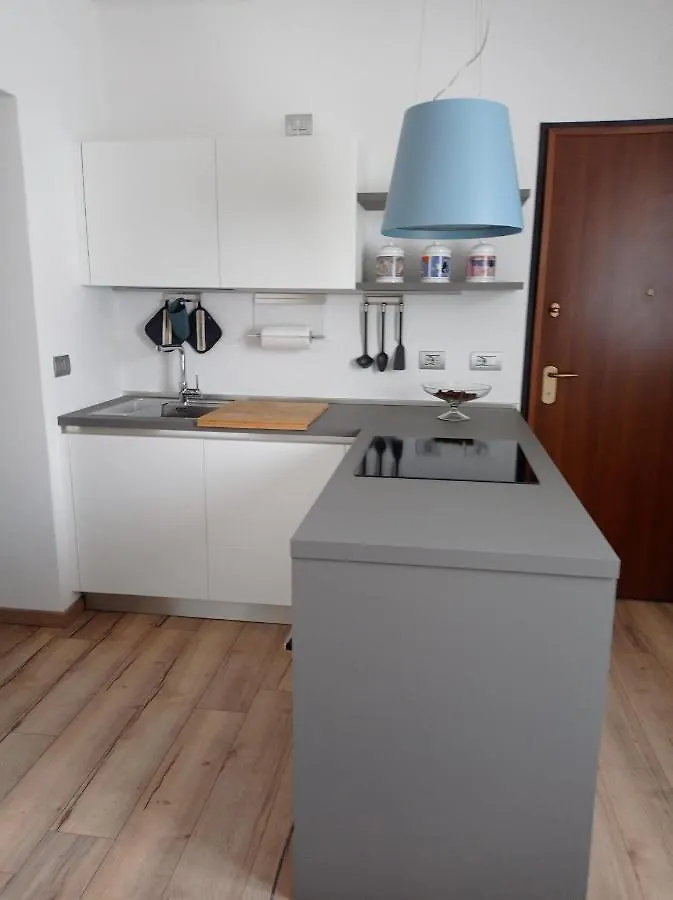 Casa Mirta Daire Mandello del Lario 0*,  İtalya