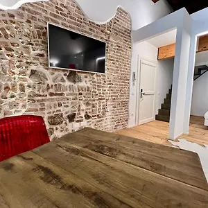  Ferienhaus La Finestra Sul Ghetto Italien