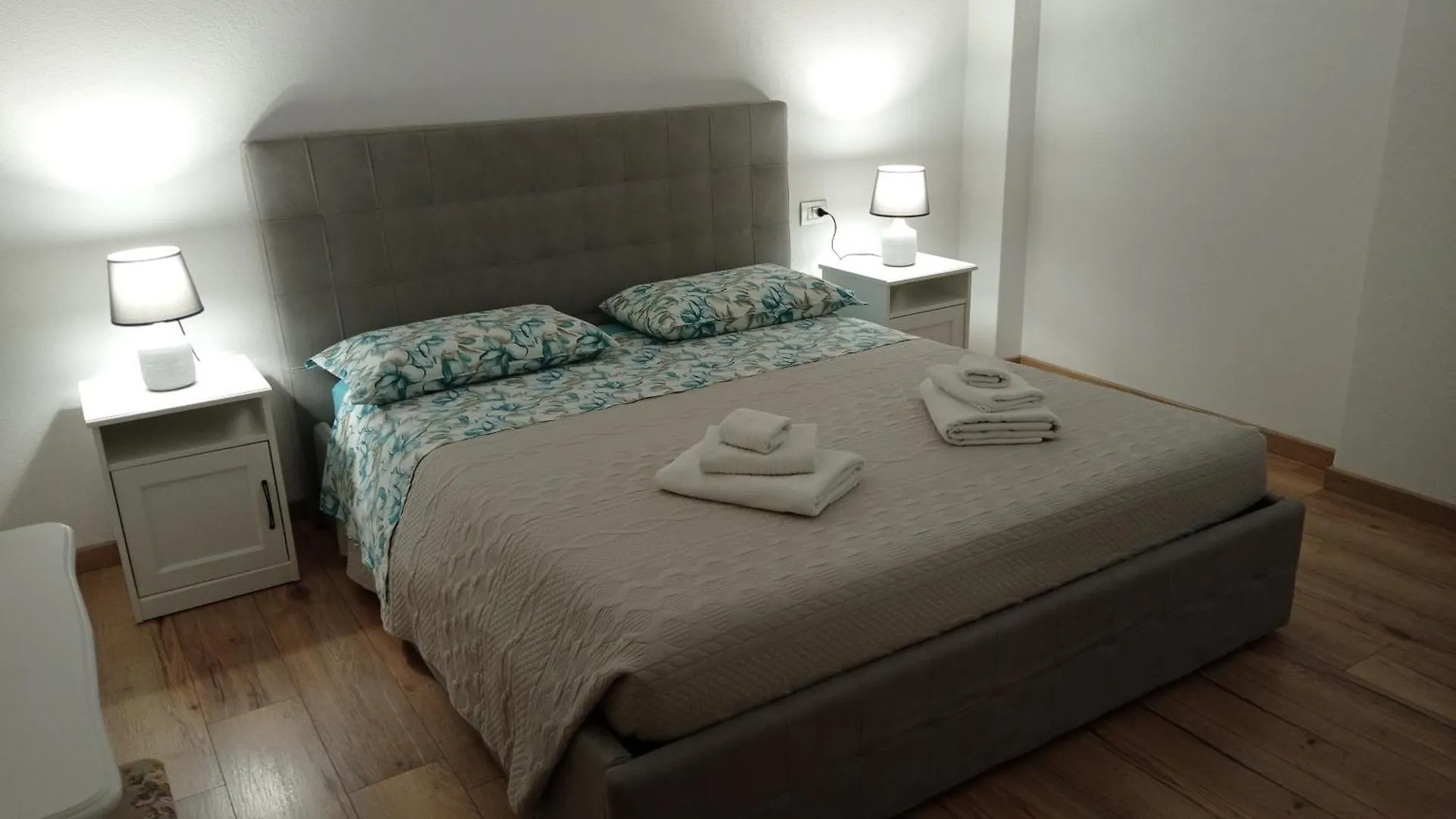 Ferienwohnung Casa Mirta Mandello del Lario Italien
